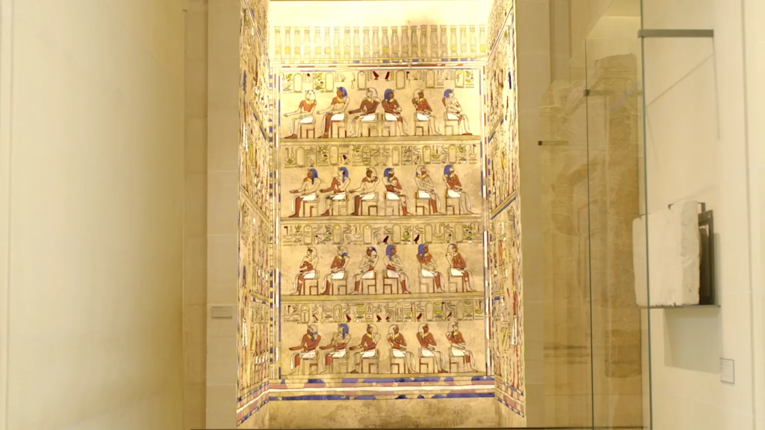 Louvre Augmented Reality Exhibit With Snapchat Uncovers Ancient Egypt