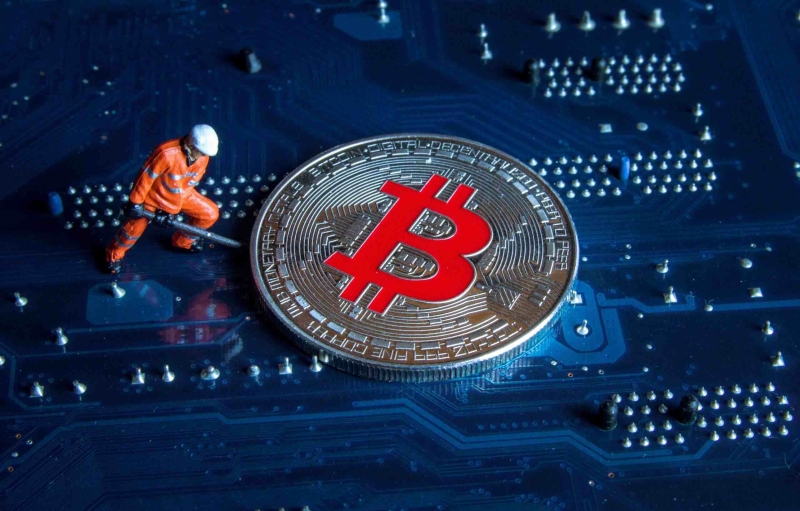 Bitcoin Mining Stocks Will be Best BTC Proxy Bets If History Repeats